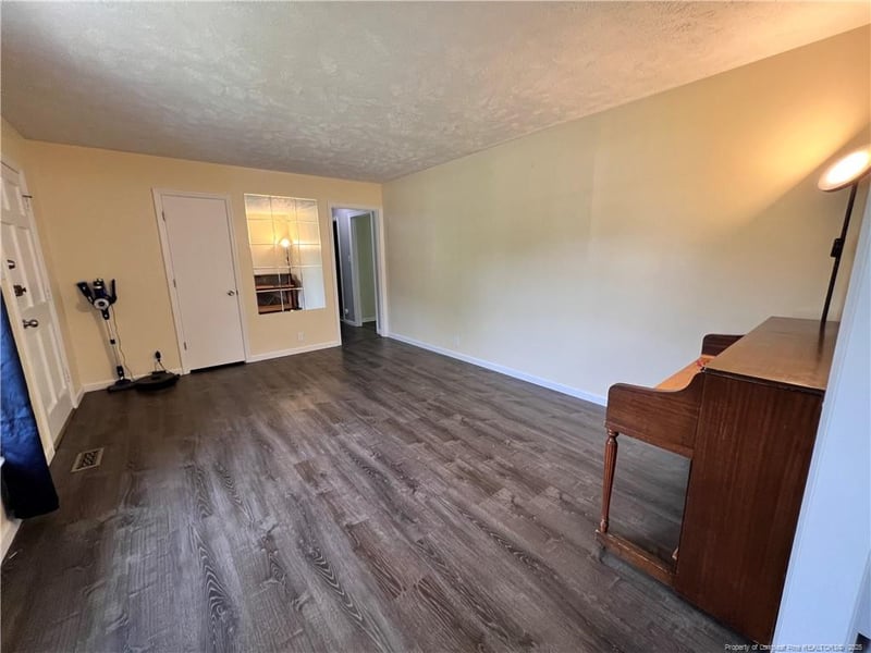 5227 Remington Rd, Fayetteville, NC 28311