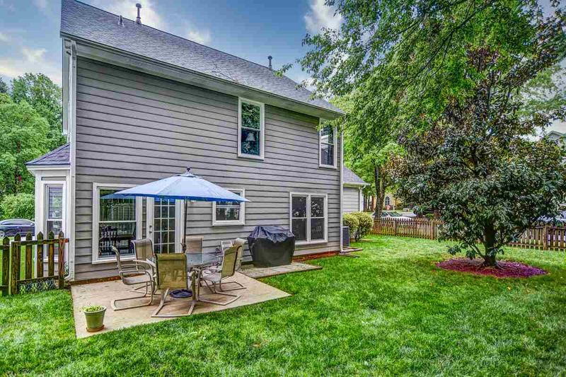 5228 Blakeley Ln, Raleigh, NC 27613