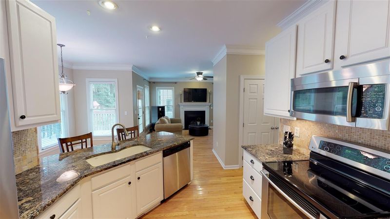 5229 Covington Bend Dr, Raleigh, NC 27613