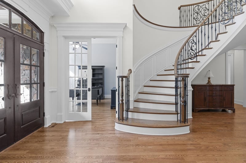5229 Newstead Manor Ln, Raleigh, NC 27606