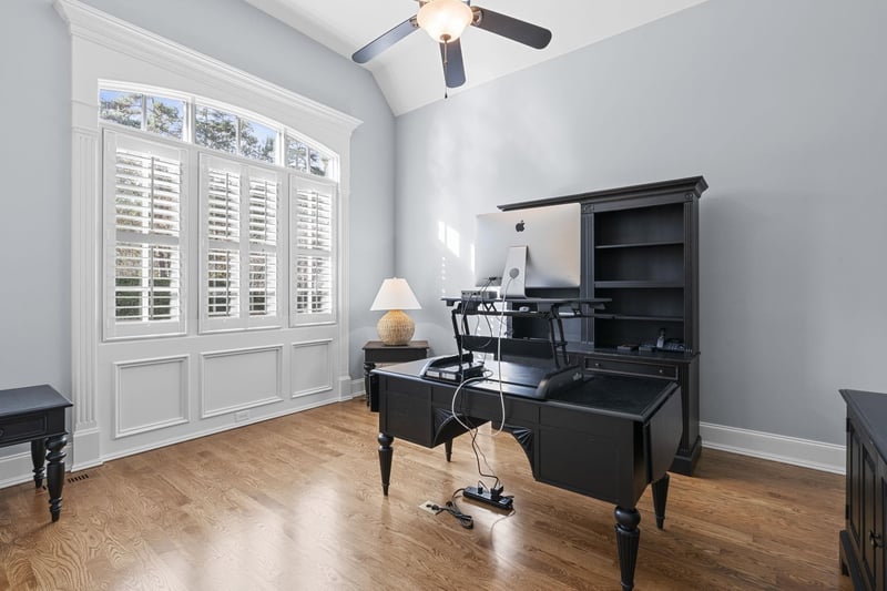 5229 Newstead Manor Ln, Raleigh, NC 27606