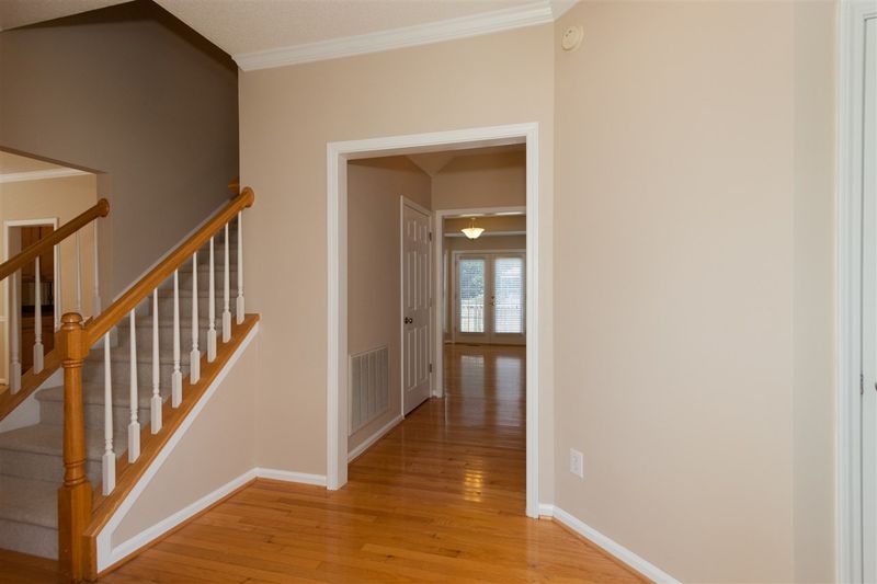 5229 Pinehall Wynd, Raleigh, NC 27604