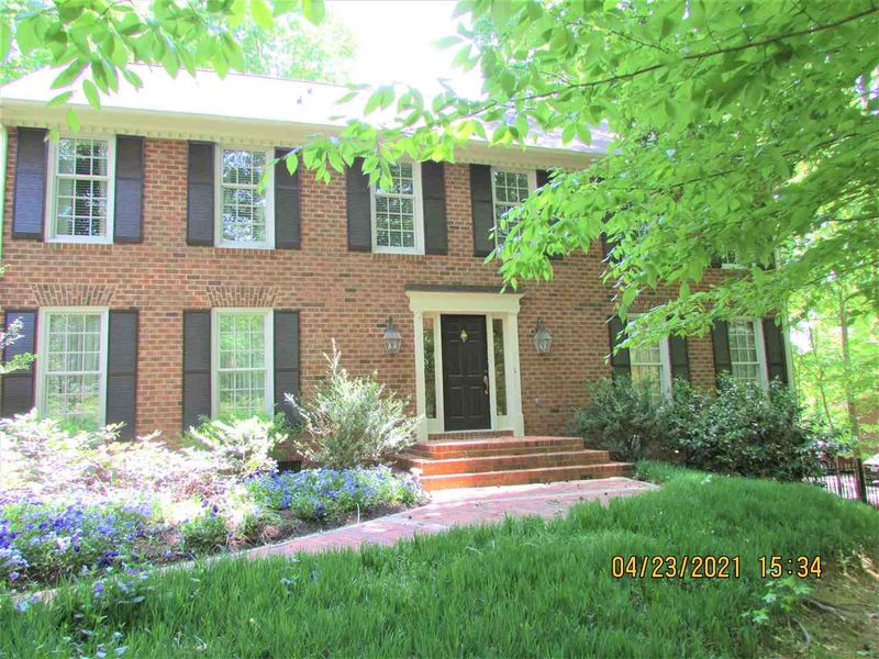 523 Caswell Rd, Chapel Hill, NC 27514