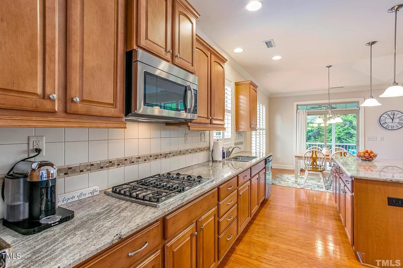 523 Dairy Glen Rd, Chapel Hill, NC 27516
