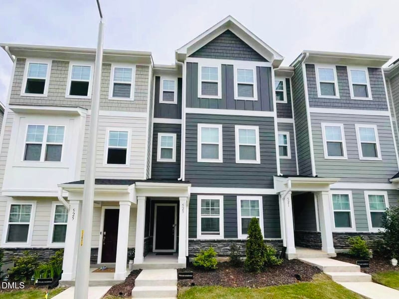 523 Deercroft Dr, Apex, NC 27539