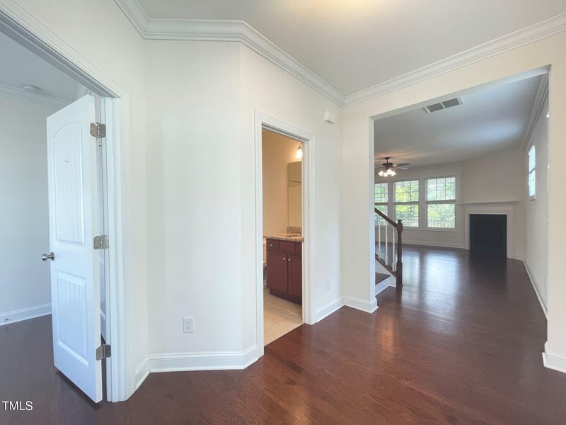 523 Finnbar Dr, Cary, NC 27519