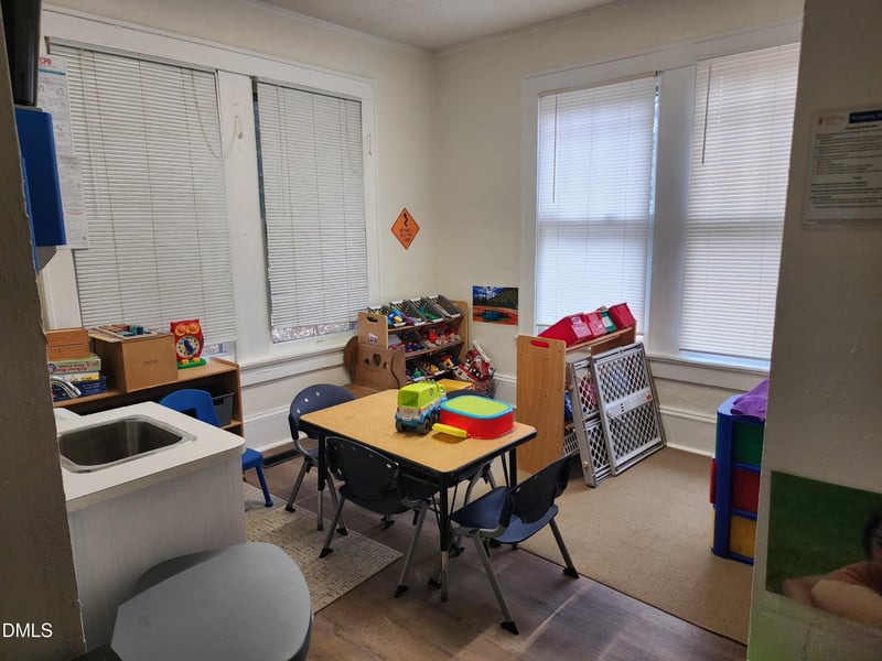 523 Main St, Fuquay Varina, NC 27526