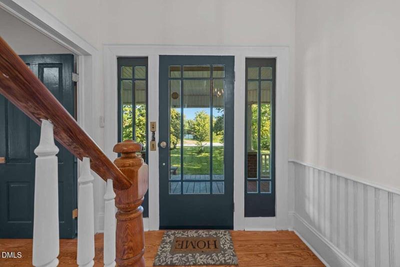 523 E Main St, Haw River, NC 27258