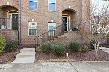 523 Old Mill Village Dr, Apex, NC 27502