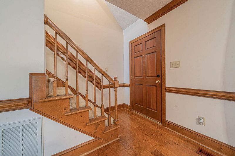 523 Somerset Dr, Zebulon, NC 27597