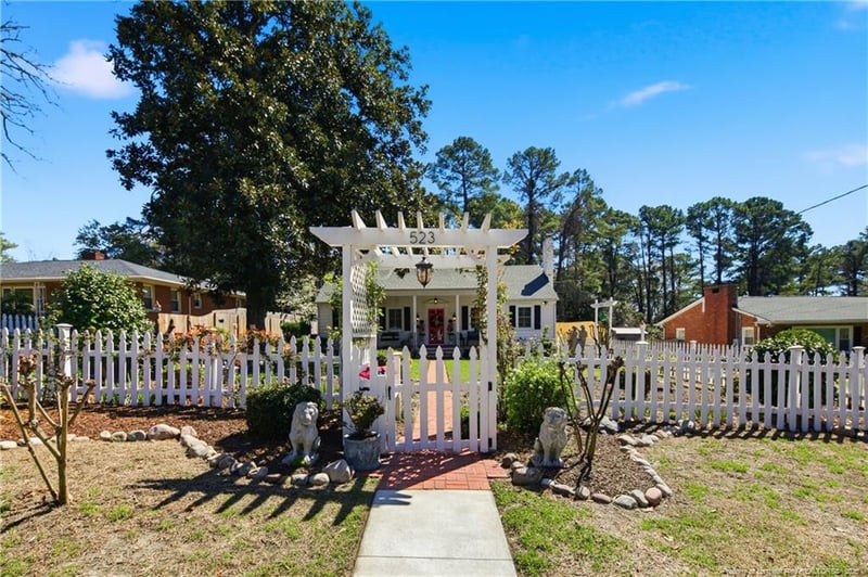 523 Vista Dr, Fayetteville, NC 28305
