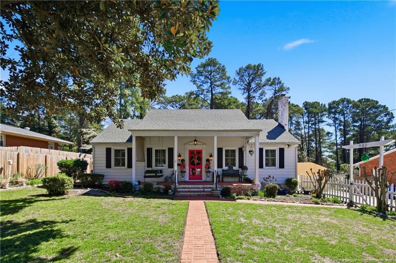 523 Vista Dr, Fayetteville, NC 28305