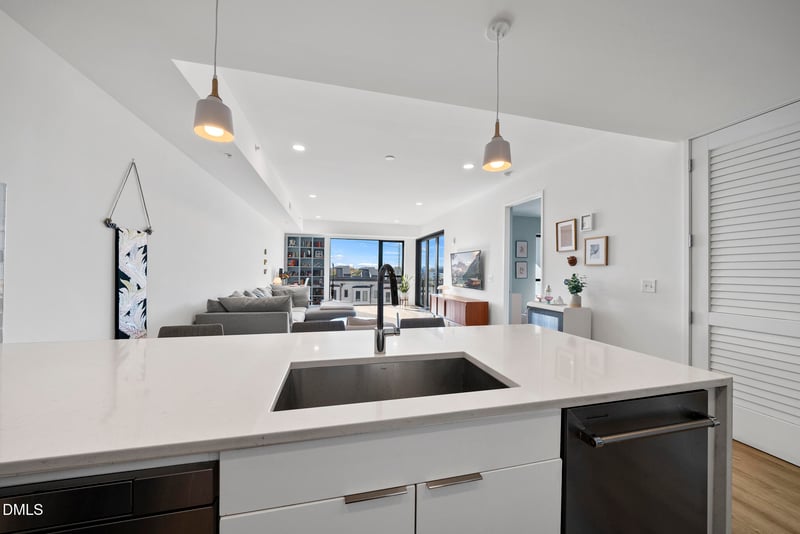 523 West St #310, Raleigh, NC 27601