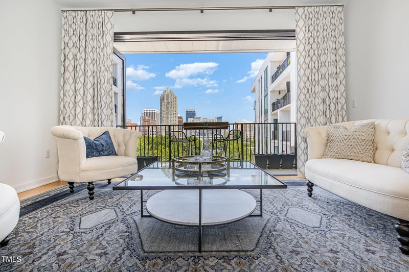 523 West St #402, Raleigh, NC 27601