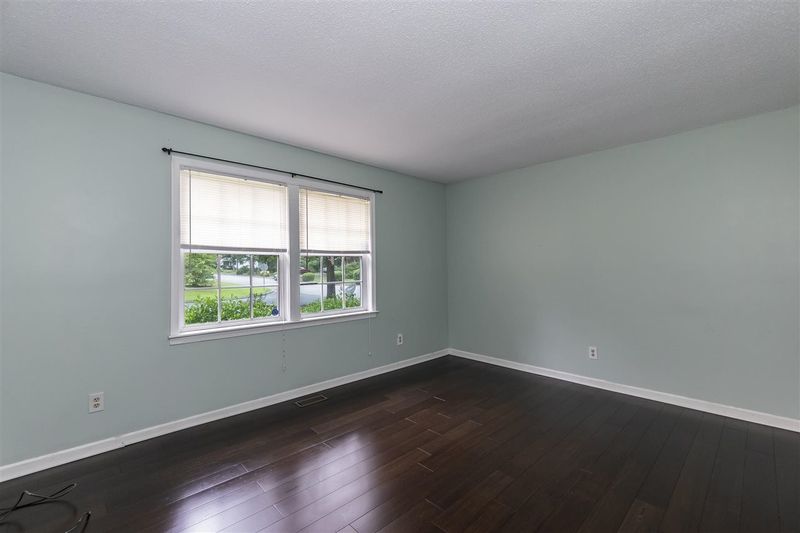 5230 Whippoorwill St, Durham, NC 27704