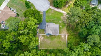 5232 Farmall Dr, Fayetteville, NC 28306