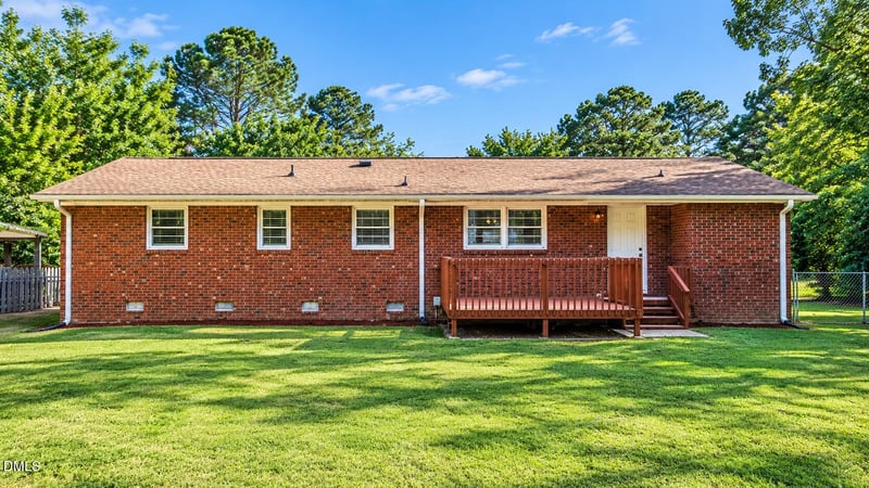 5233 Butternut Dr, Fayetteville, NC 28304