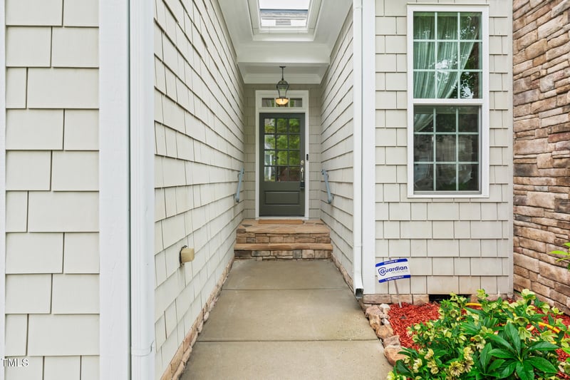 5233 Greymoss Ln, Apex, NC 27539