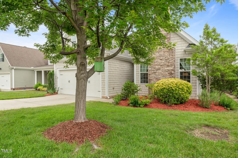 5233 Greymoss Ln, Apex, NC 27539