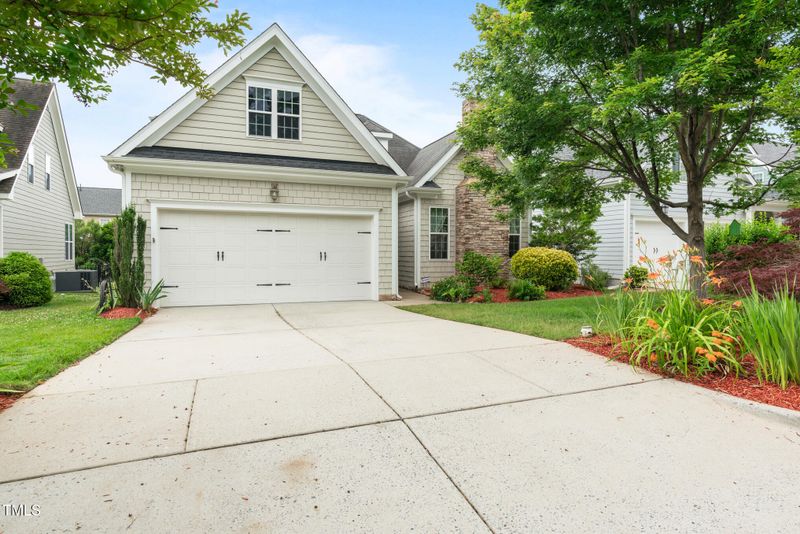 5233 Greymoss Ln, Apex, NC 27539