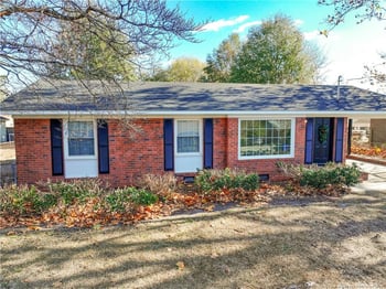 5233 Pala Verde Dr, Fayetteville, NC 28304