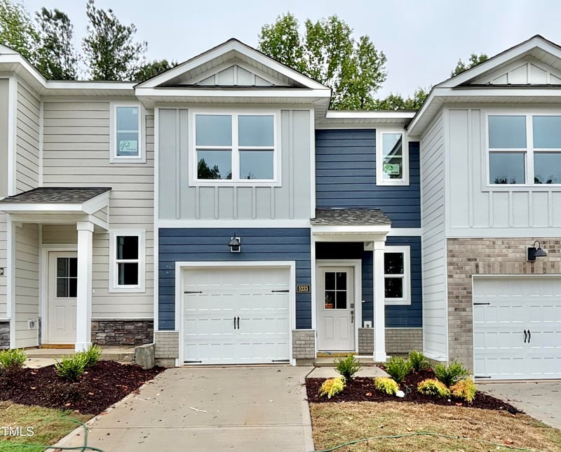 5233 Red Crimson Dr, Willow Springs, NC 27592