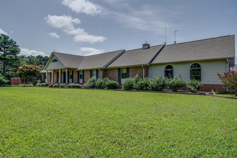 5233 Us 70 Business Hw, Clayton, NC 27520
