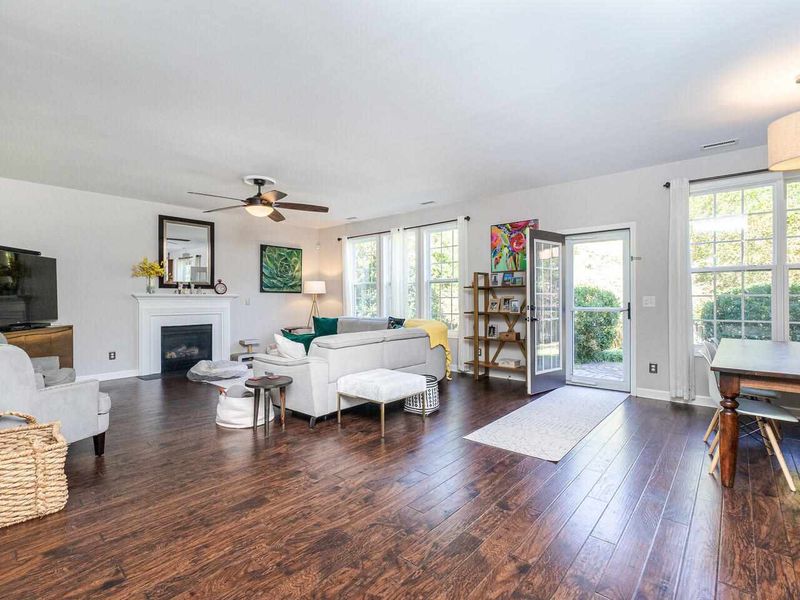 5236 Holly Ridge Farm Rd, Raleigh, NC 27616