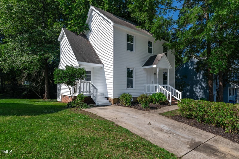 5236 Turf Grass Ct, Raleigh, NC 27610