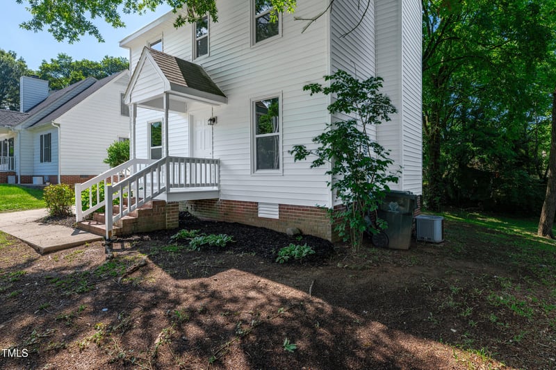 5236 Turf Grass Ct, Raleigh, NC 27610