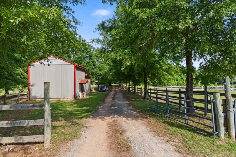 5237 Christian Light Rd, Fuquay Varina, NC 27526