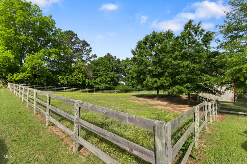 5237 Christian Light Rd, Fuquay Varina, NC 27526