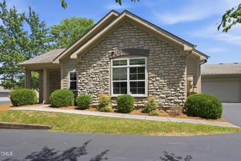5237 Niagra Dr, Chapel Hill, NC 27517