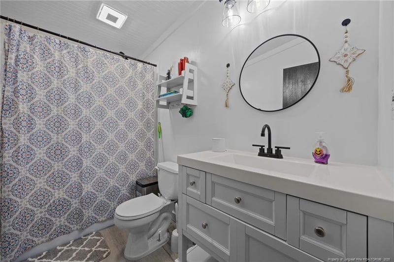 5238 Perry Oliver Dr, Hope Mills, NC 28348