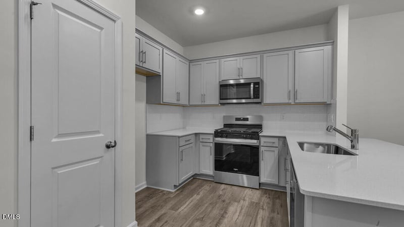5239 Red Crimson Dr, Willow Springs, NC 27592