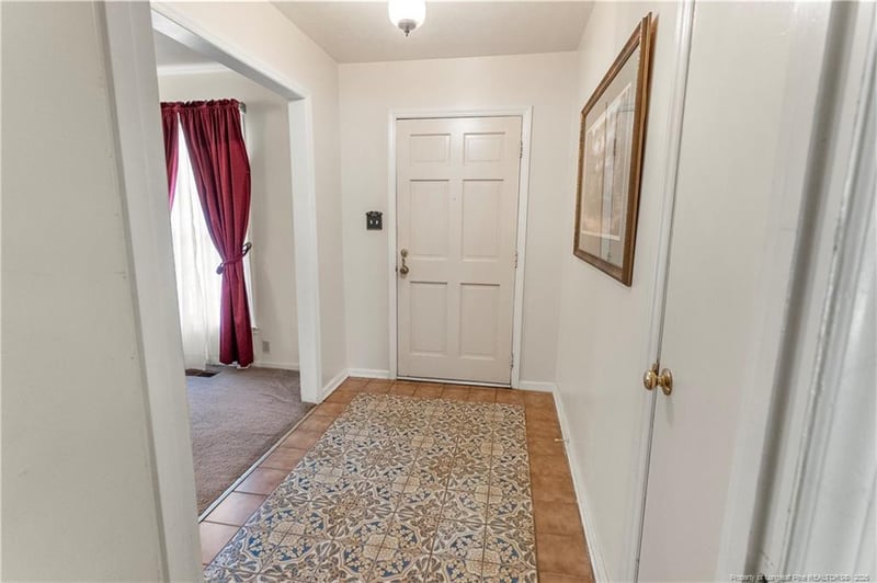 524 Anson Dr, Fayetteville, NC 28311