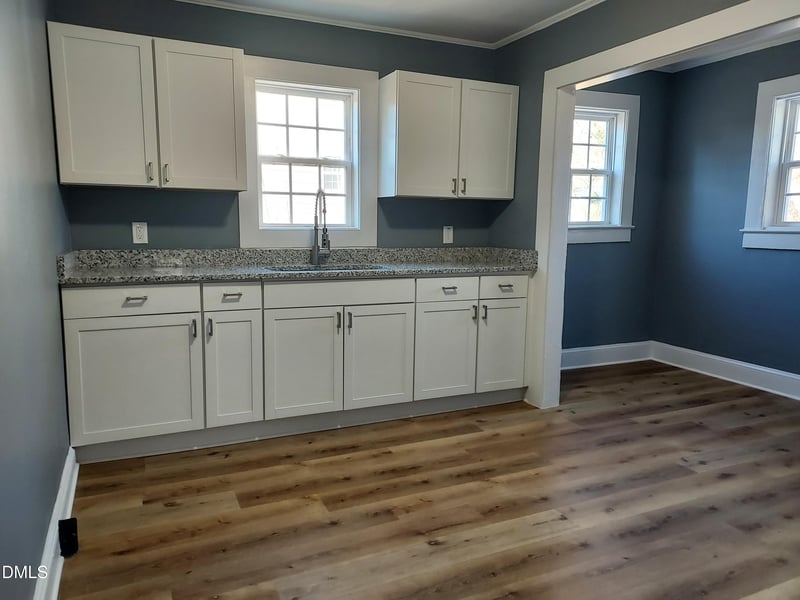 524 Avon Ave, Burlington, NC 27215