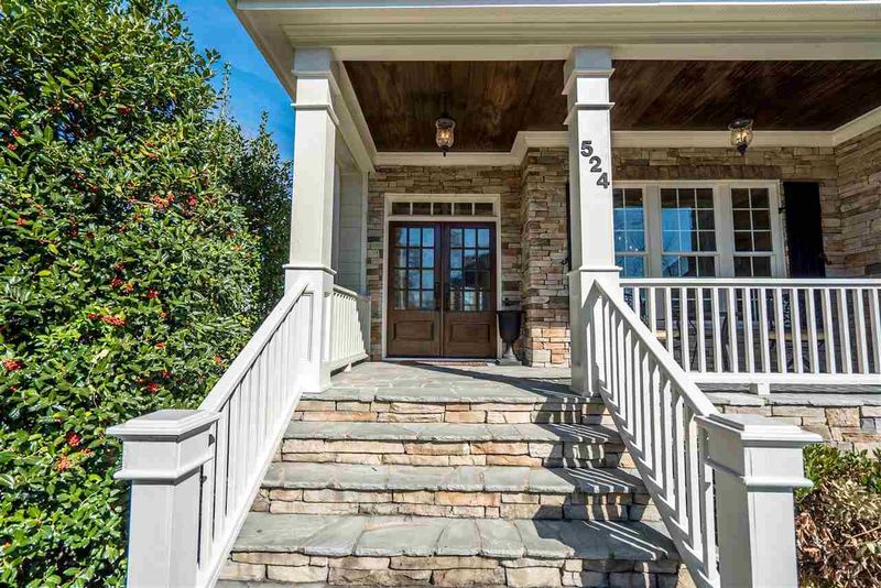 524 Bankhead Dr, Cary, NC 27519