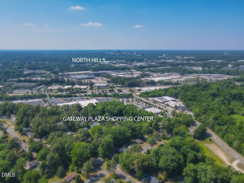 524 Barksdale Dr, Raleigh, NC 27604