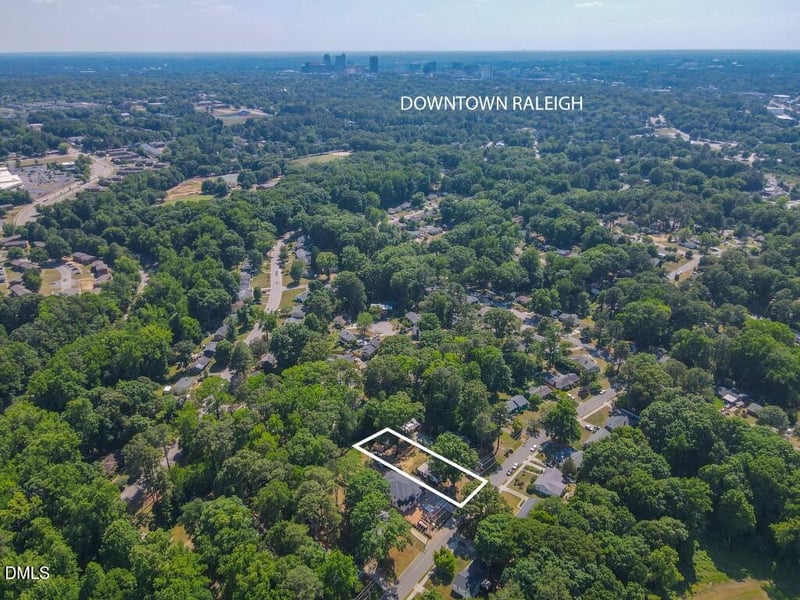 524 Barksdale Dr, Raleigh, NC 27604