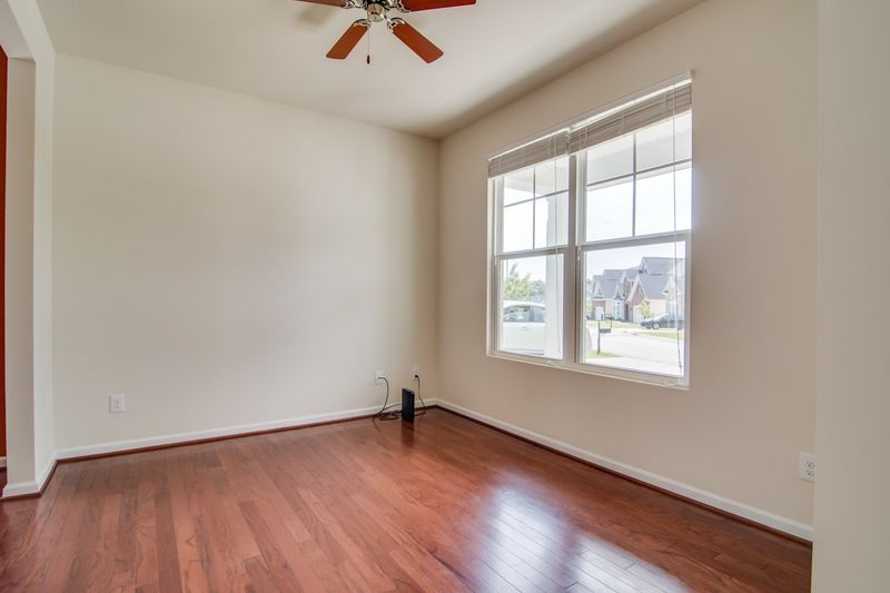 524 Callandale Ln, Durham, NC 27703