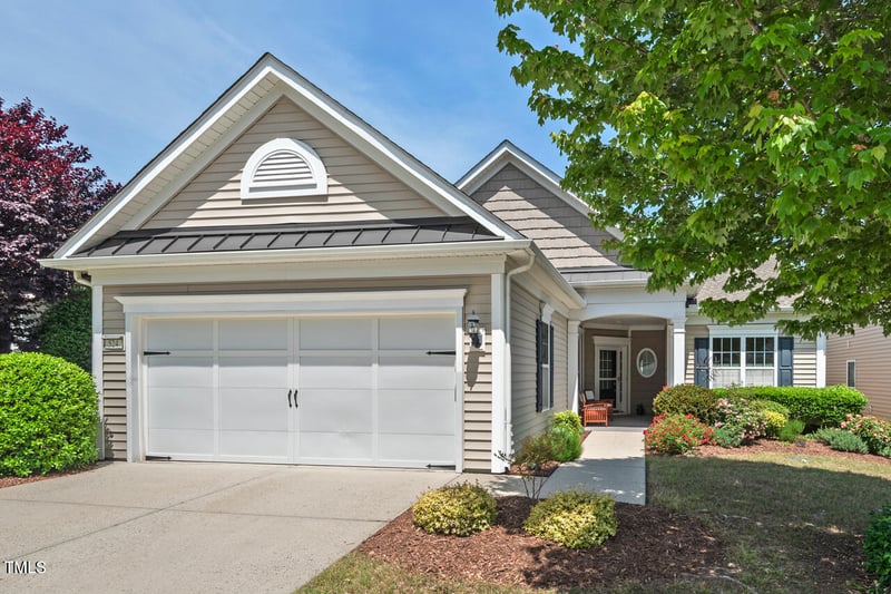 524 Clarenbridge Dr, Cary, NC 27519