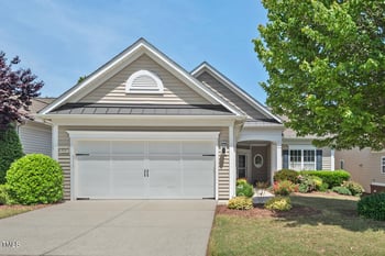524 Clarenbridge Dr, Cary, NC 27519