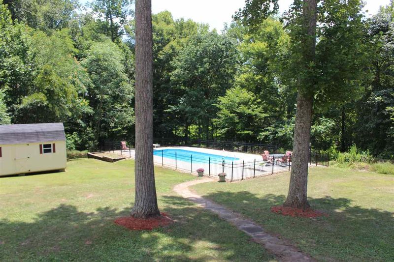 524 Jericho Rd, Hillsborough, NC 27278