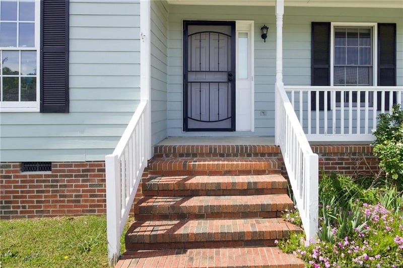 524 Killeen Rd, Fayetteville, NC 28303
