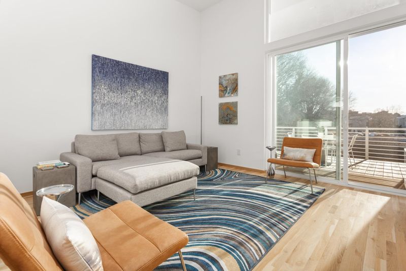 524 N Mangum St #8, Durham, NC 27701