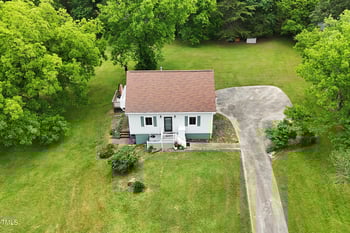524 Occoneechee St, Hillsborough, NC 27278