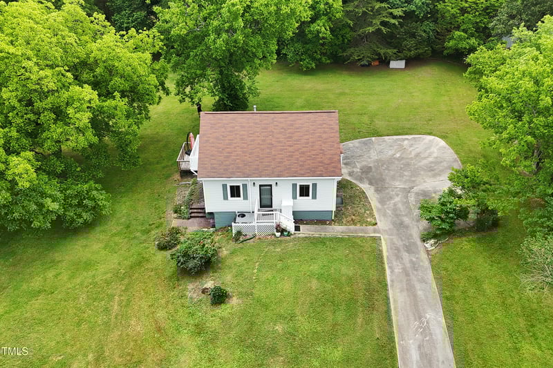 524 Occoneechee St, Hillsborough, NC 27278