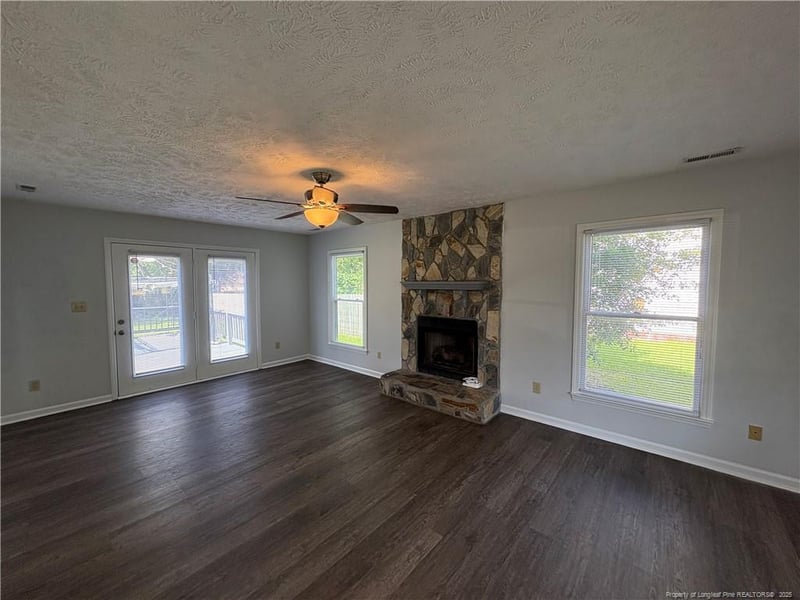 524 Old Farm Rd, Fayetteville, NC 28314