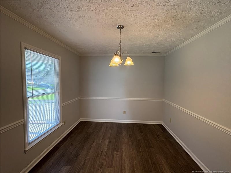 524 Old Farm Rd, Fayetteville, NC 28314